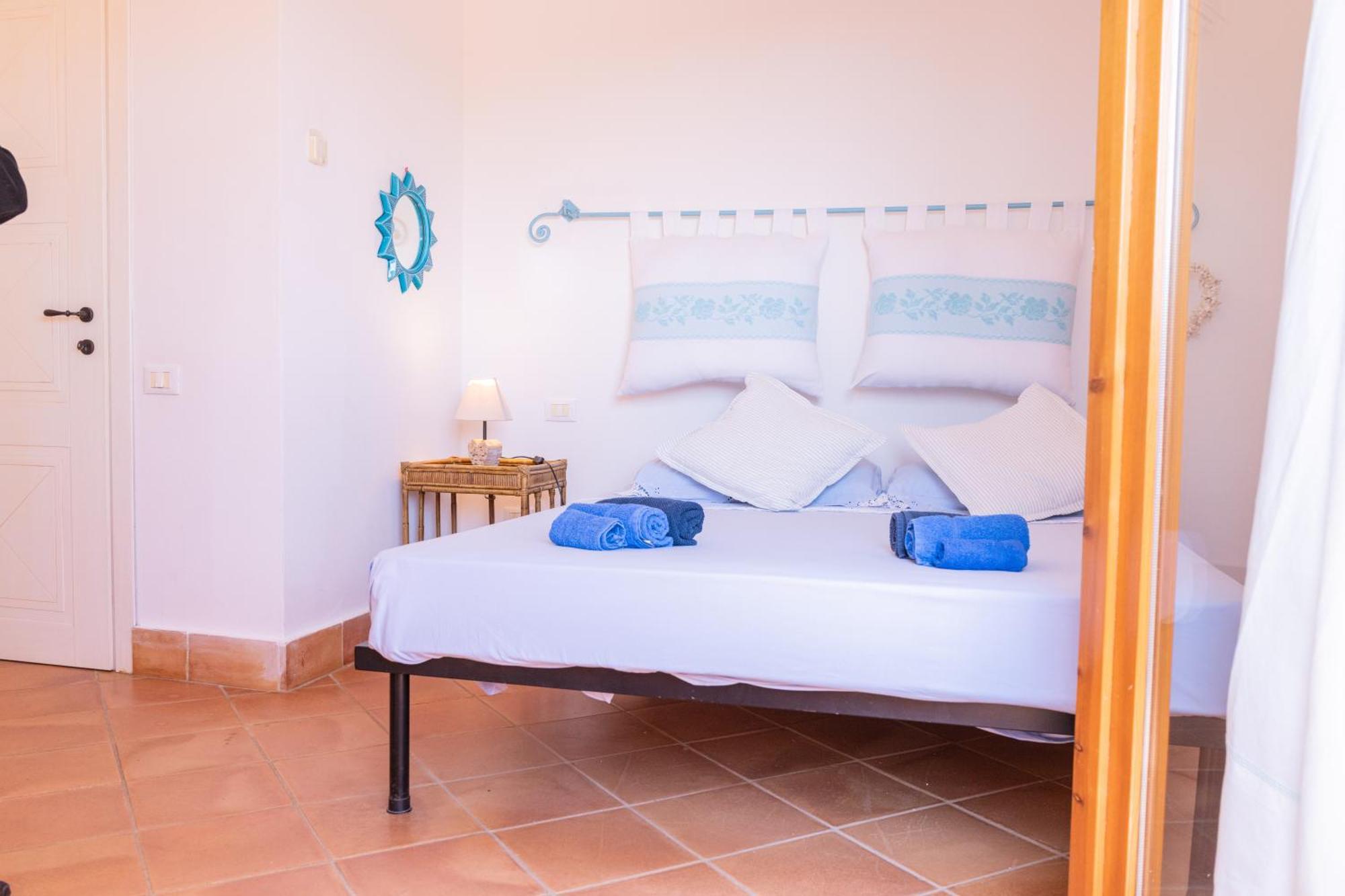Residenza Del Barone Villa Zoe Chia - Vista Mare Ngoại thất bức ảnh
