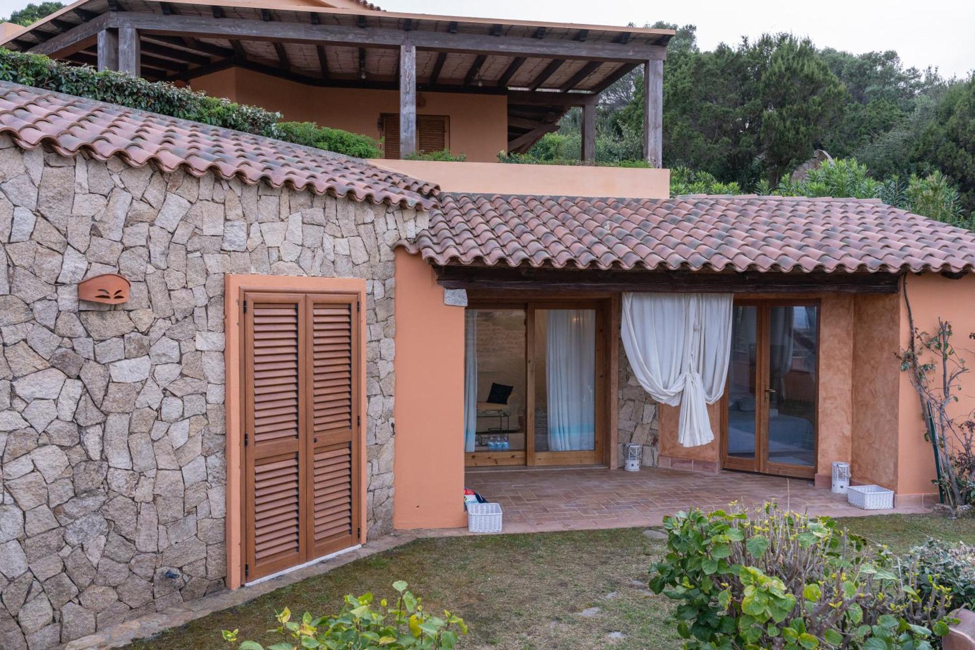 Residenza Del Barone Villa Zoe Chia - Vista Mare Ngoại thất bức ảnh
