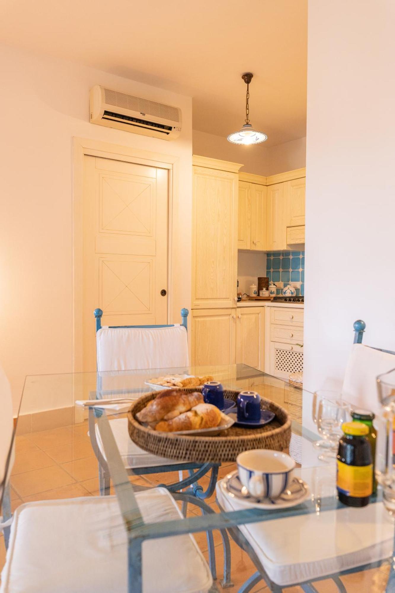 Residenza Del Barone Villa Zoe Chia - Vista Mare Ngoại thất bức ảnh