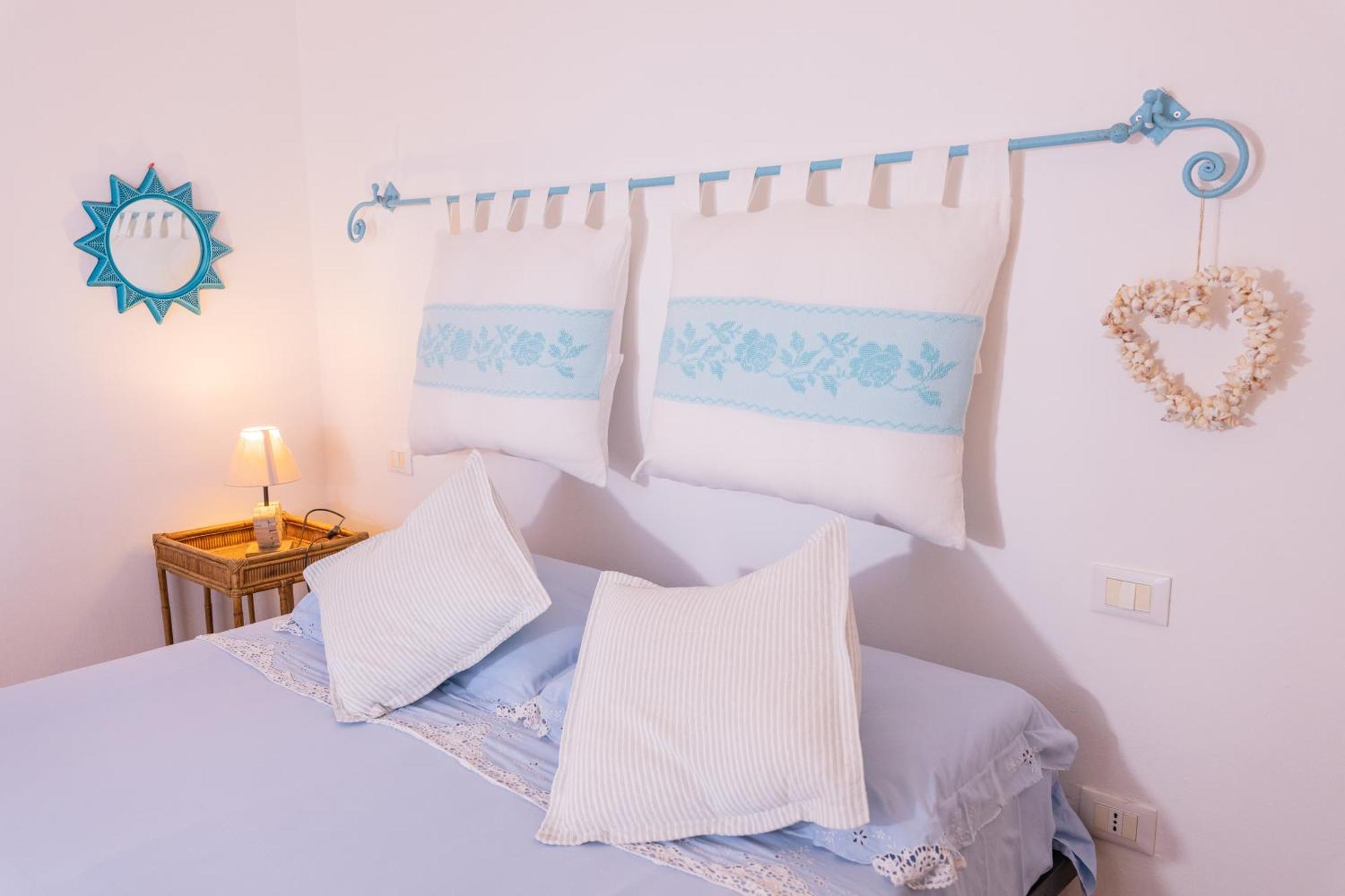 Residenza Del Barone Villa Zoe Chia - Vista Mare Ngoại thất bức ảnh